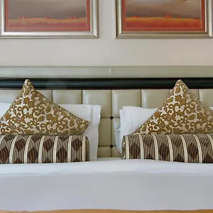 https://taj-studio-405-private-residence.hotels-capetown.com